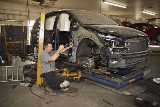 Minivan auto body shop